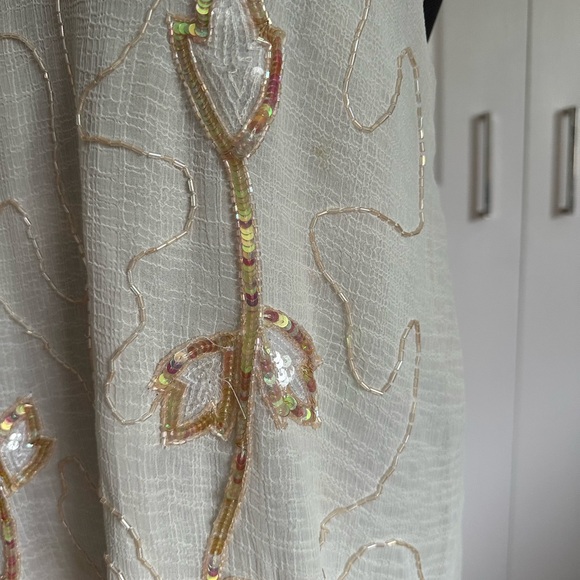 Beautiful spaghetti strap sequence top - Picture 5 of 6